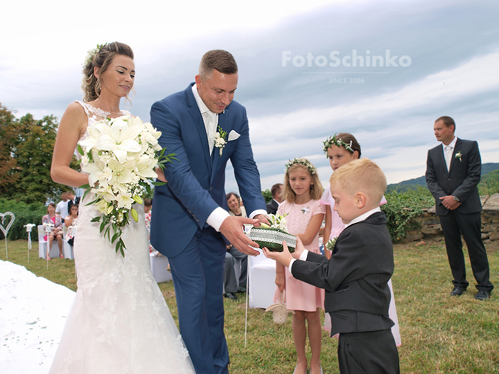 11 | Iva & Miroslav | Svatební fotografie Vimperk | Volyně