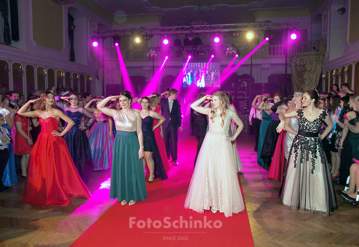 16 | Maturitní ples Oktáva GČK | Český Krumlov | FotoSchinko
