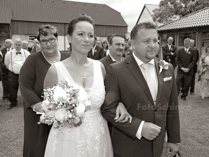 09 | Eva & Pavel | Svatební fotografie | Statek 3 | Žabovřesky