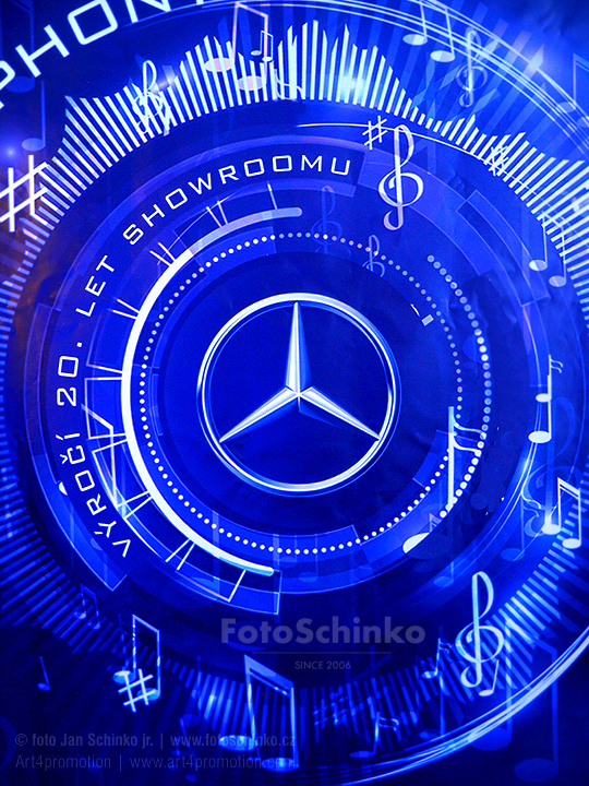 01 | Mercedes Digital Symphony | 20 let Showroomu | FotoSchinko