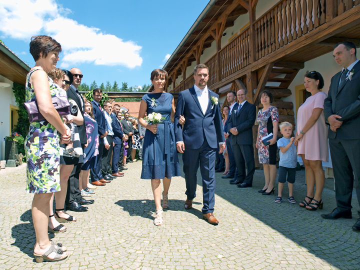 17 | Svatba Terezka & Michal | Svatební fotografie Penzion Kamínek