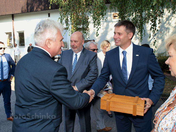 02 | Země Živitelka | zahájení | České Budějovice