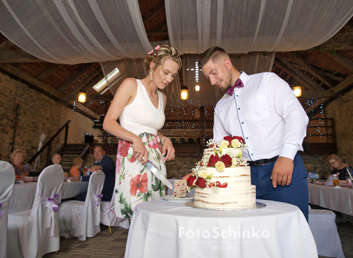 23 | Svatba Kristýnka & Lukáš | Statek Kloubek | FotoSchinko 