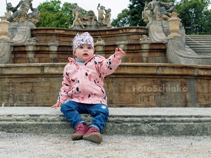 02 | Rodinný portrét Jana & Pepa | Zámek Český Krumlov | FotoSchinko