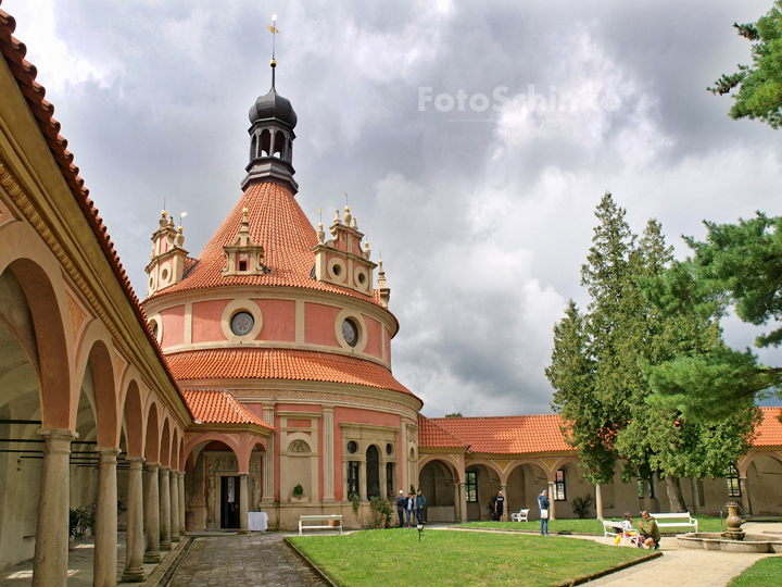 02 | Svatba Hana & Tomáš | Rondel | Zámek Jindřichův Hradec | FotoSchinko