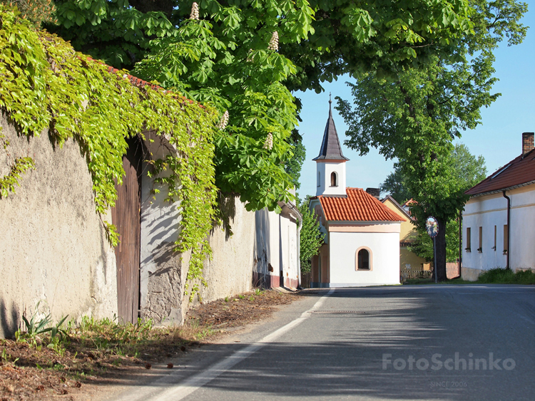 01 | Selské baroko | Bechyňská Smoleč | FotoSchinko