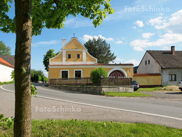 05 | Selské baroko | Bechyňská Smoleč | FotoSchinko