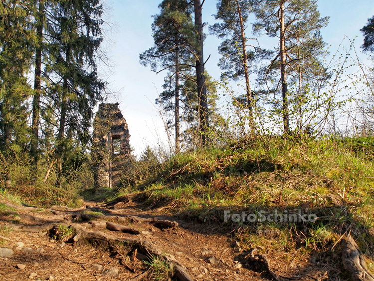 01 | Hrad Louzek | FotoSchinko