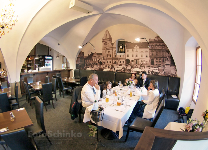 25 | Svatba Pavla & Zdeněk | Restaurace Škochův dům | Tábor | FotoSchinko