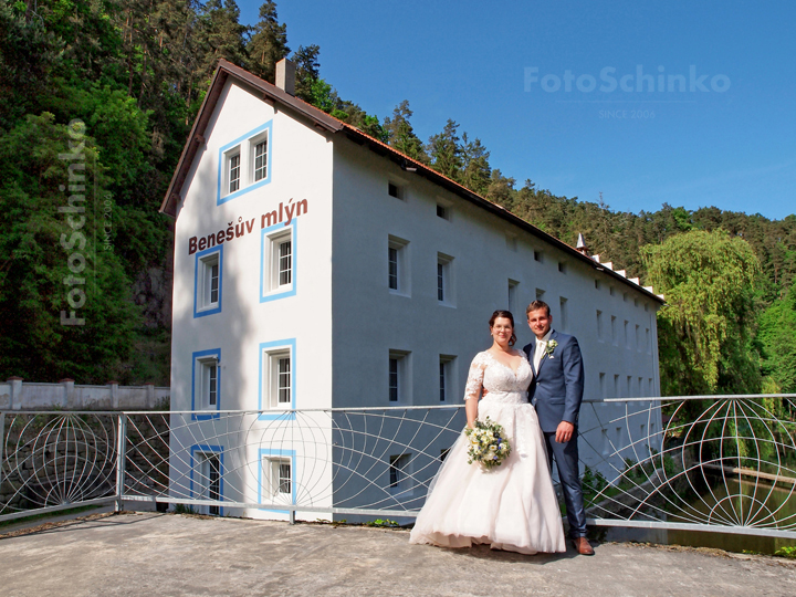 20 | Svatba Zuzka & Honza | Benešův mlýn | Tábor | FotoSchinko