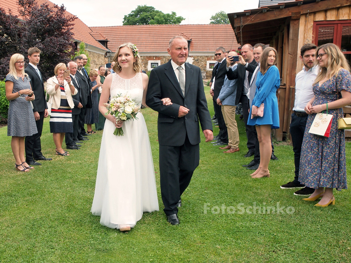 10 | Svatba Marta & Miloslav | Černice | FotoSchinko