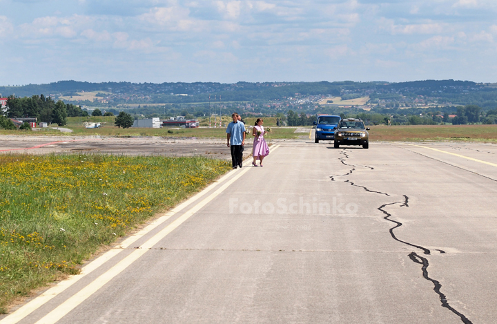 30 | Svatba Erika & František | Letiště České Budějovice | FotoSchinko