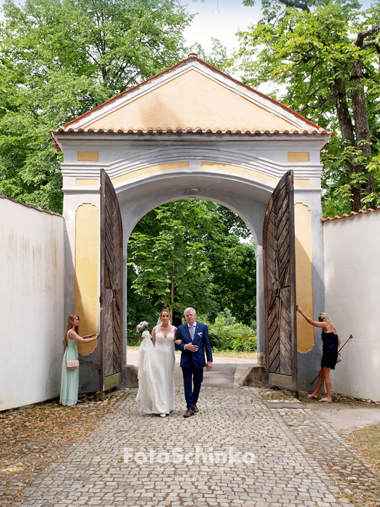 05 | Svatba Michala & Martin | Zlatá Koruna | FotoSchinko