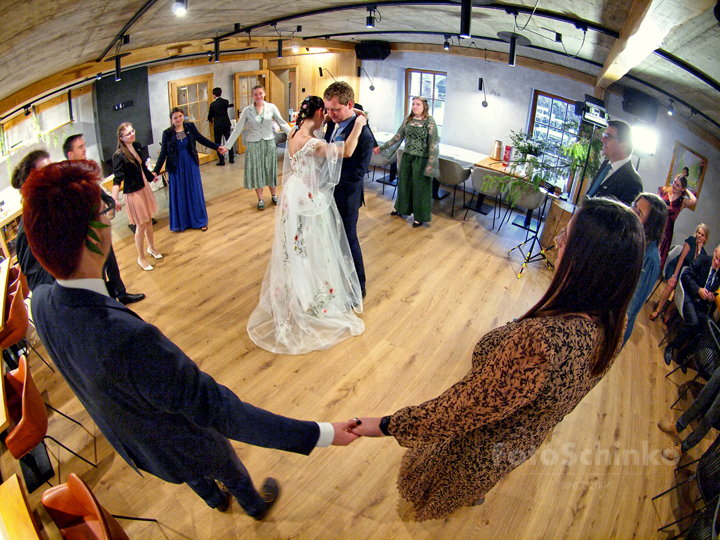 25 | Svatba Daniela & Dominik | Hamr Dívčí Kámen | FotoSchinko