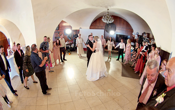 23 | Svatba Olga & Radek | Zámecká jízdárna | Český Krumlov | FotoSchinko