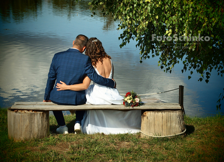 30 | Svatba Dagmar & Bohuslav | Hospůdka Na Americe | Rudolfov | FotoSchinko