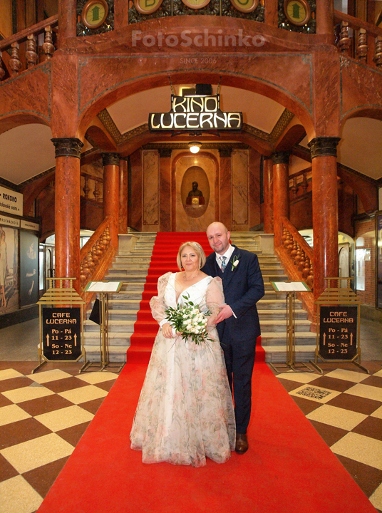 16 | Svatba Bára & Zdeněk | Pasáž Lucerna | Praha | FotoSchinko