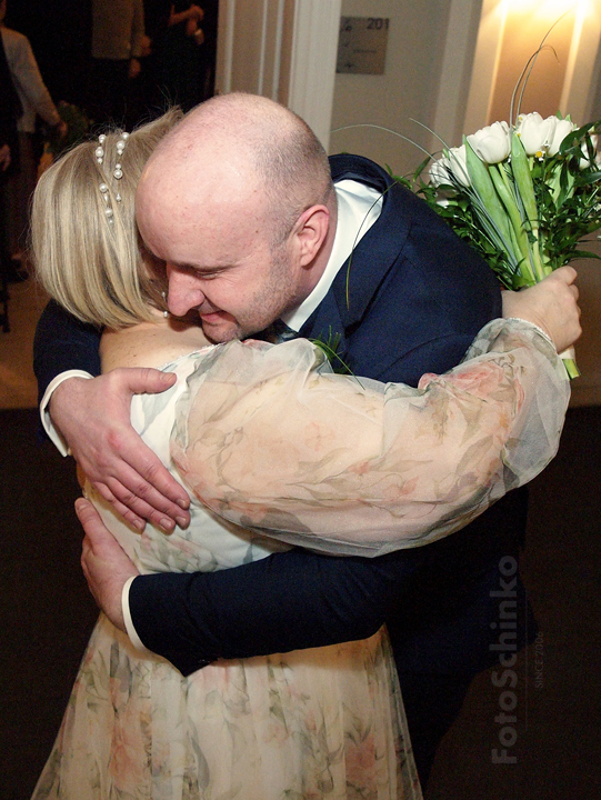 35 | Svatba Bára & Zdeněk | Nuselská radnice | Praha | FotoSchinko