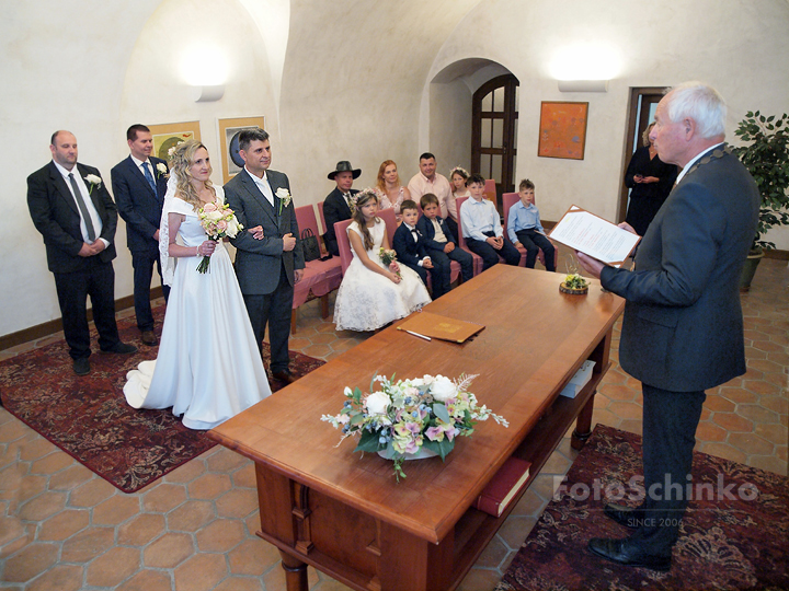 14 | Svatba Alena & Filip | Hotel Růže | Český Krumlov | FotoSchinko