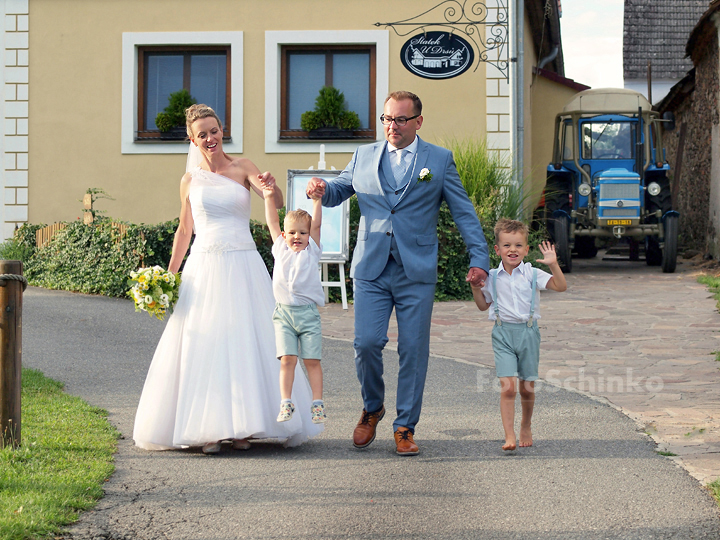 55 | Svatba Edita & Matěj | Statek U Drsů | Debrník | FotoSchinko