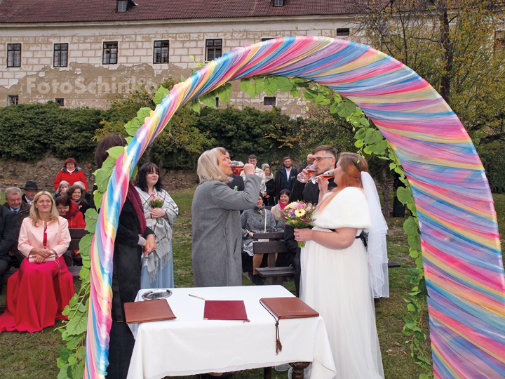 10 | Svatba Petra & David | Zámek Vimperk | FotoSchinko